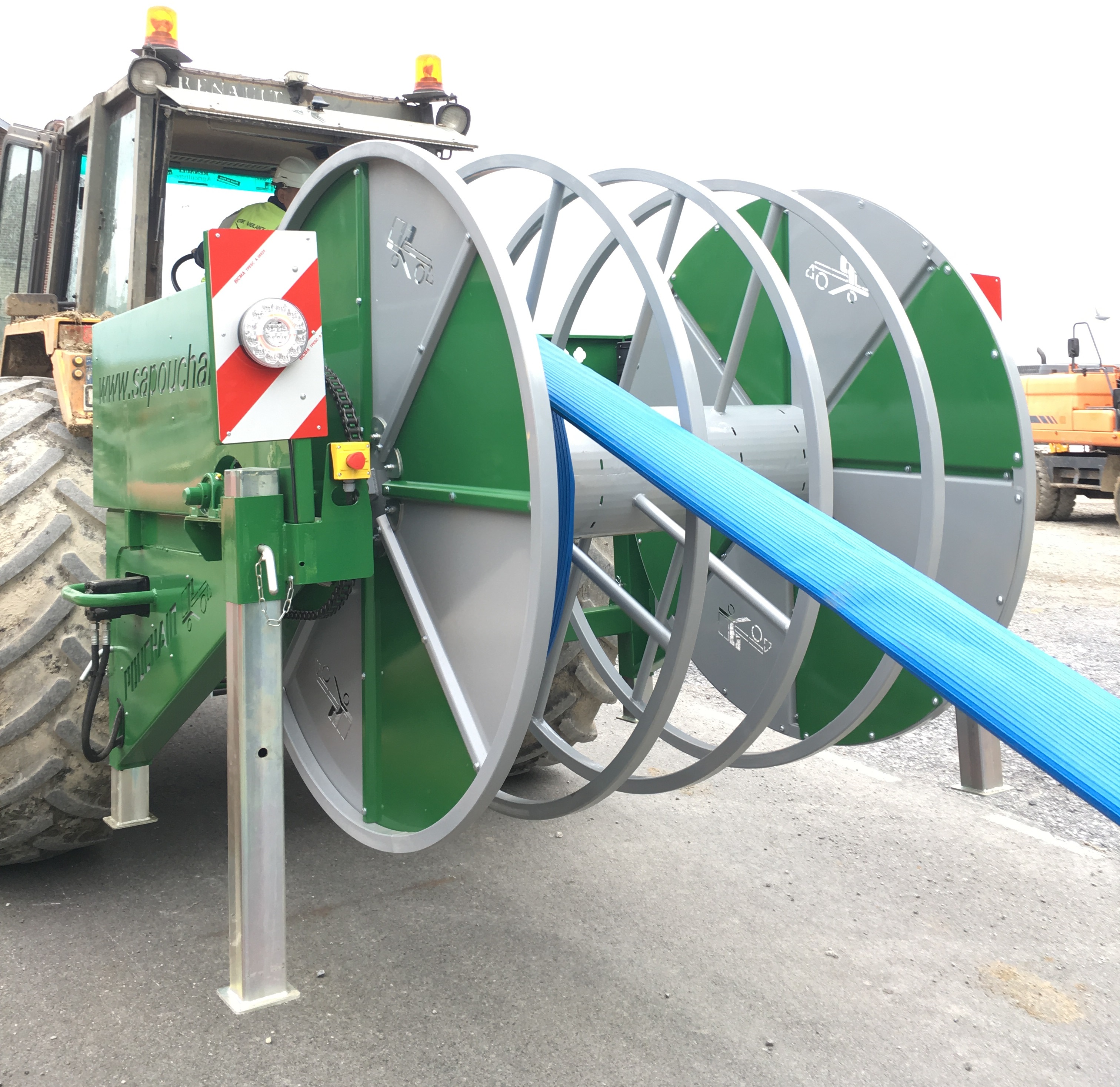 Système d'irrigation de bobine de tuyau d'arrosage pour pistolet de pluie  agricole - Chine Machine d'irrigation à enrouleur de flexibles, arroseur à  enrouleur de flexibles 75 mm